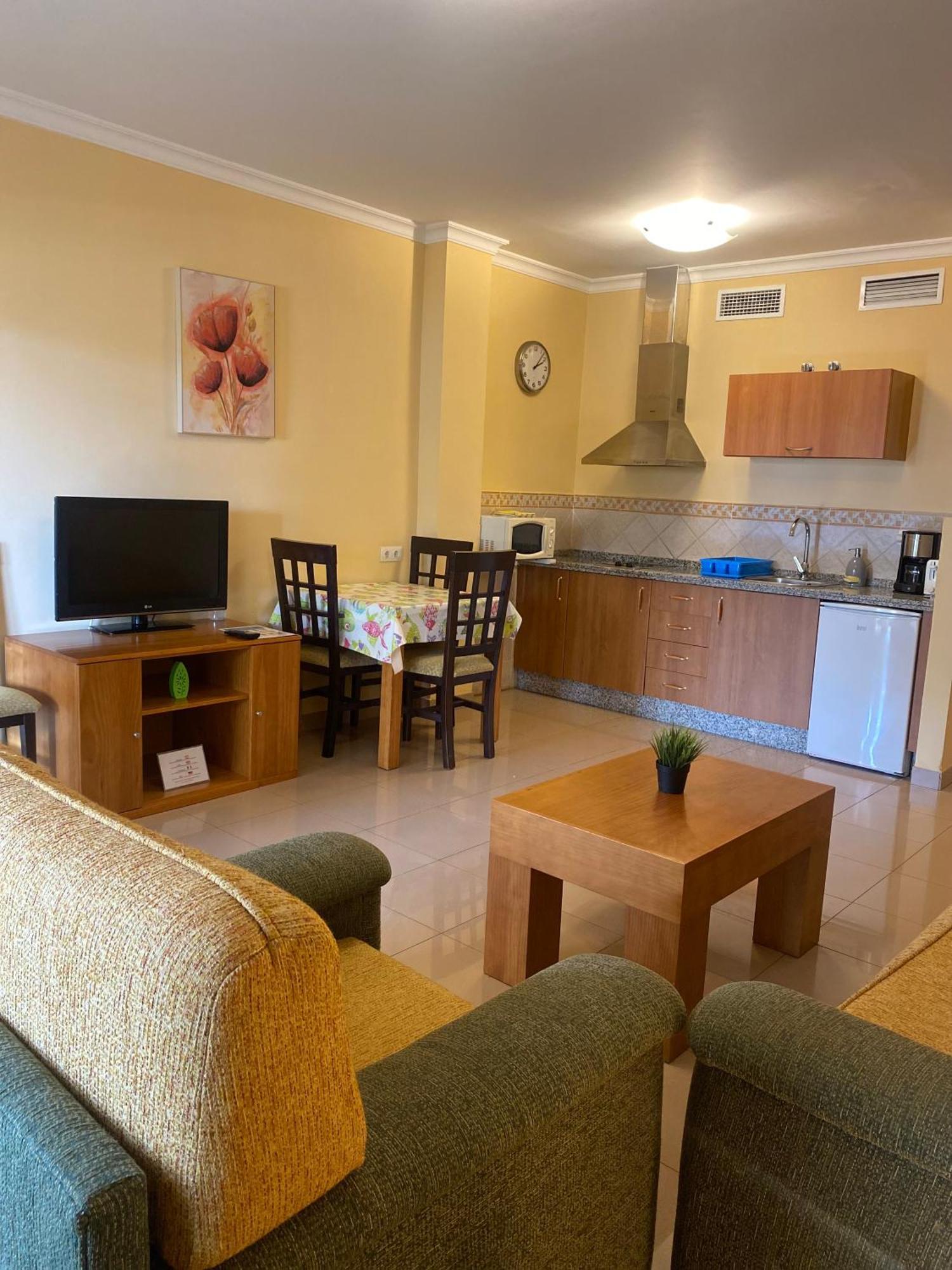 Apartamentos Maria Del Carmen Торремолинос Экстерьер фото